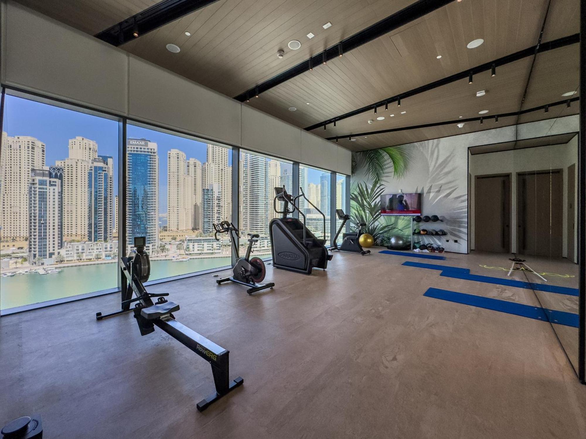 Appartement Vida Marina & Yacht Club With Starbucks Below Dubai